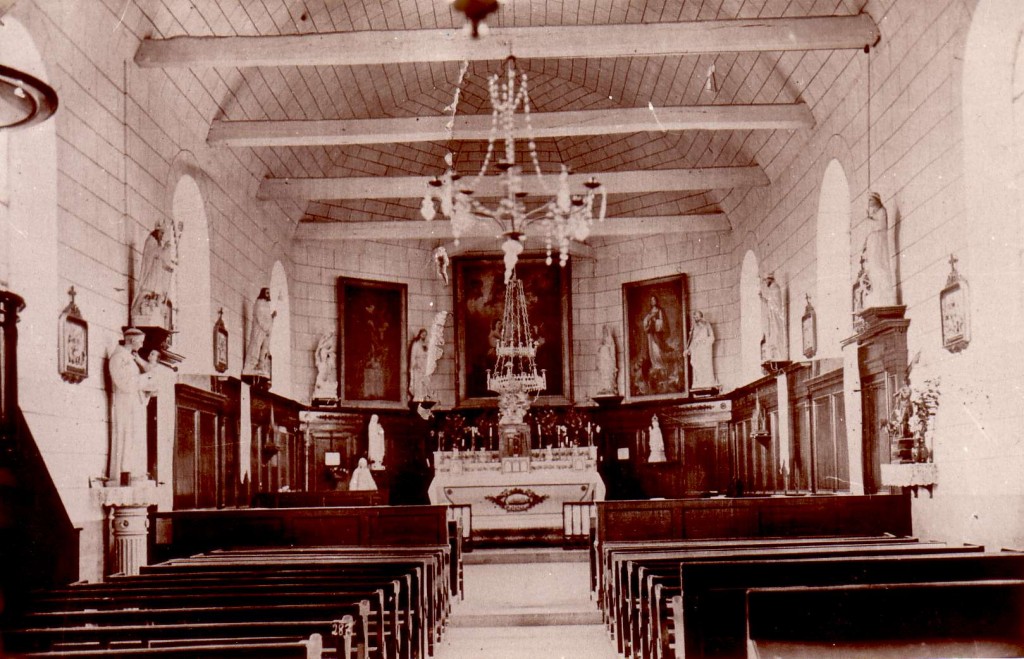 L’interieur de l'église avant la guerre